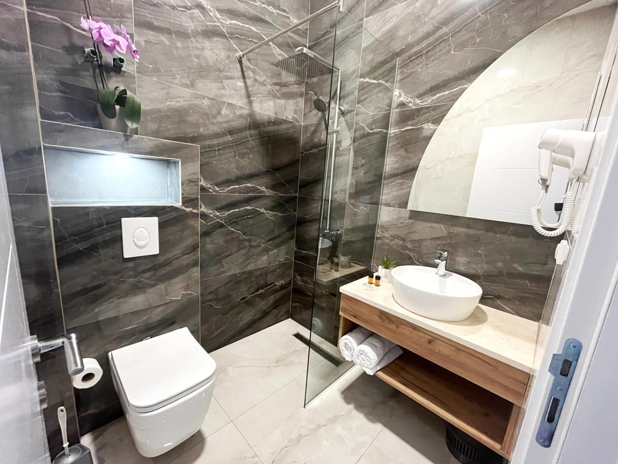 Aparthotel Supreme Luxury Ulcinj Exterior foto